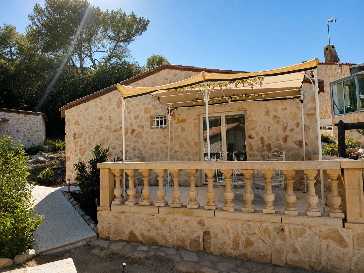 Villa Isis — vue 1